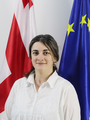 თეონა აბზიანიძე